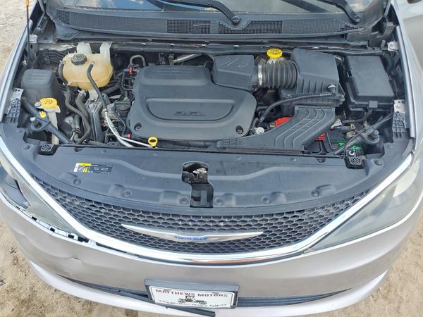2020 CHRYSLER VOYAGER LXI