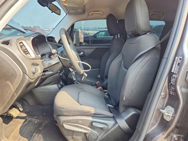 2017 JEEP RENEGADE Sport — DENT