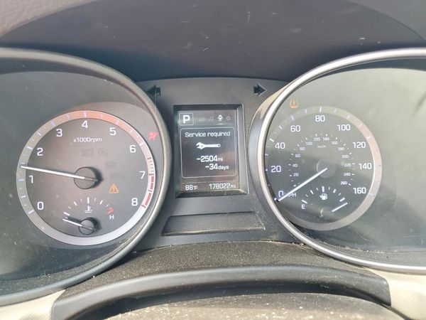 2018 HYUNDAI SANTA FE SPORT Sport Base