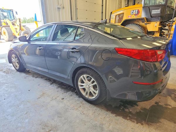 2015 KIA OPTIMA GL - Middle-low