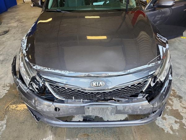 2015 KIA OPTIMA GL - Middle-low