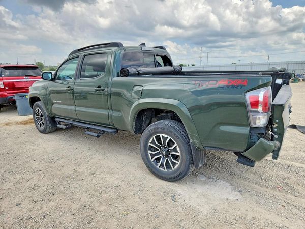 2022 TOYOTA TACOMA SR5