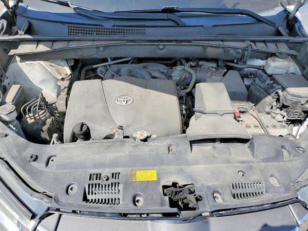 2018 TOYOTA HIGHLANDER SE/XLE