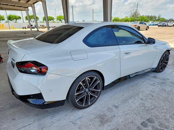 2024 BMW 230I