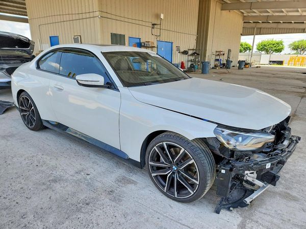 2024 BMW 230I