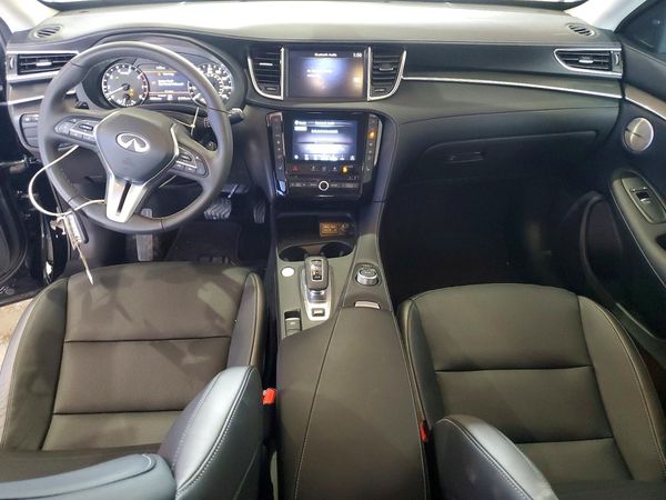 2025 INFINITI QX50 Luxe