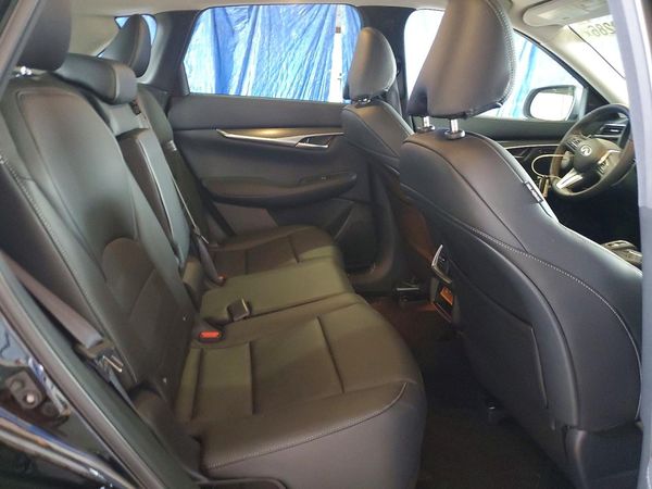 2025 INFINITI QX50 Luxe