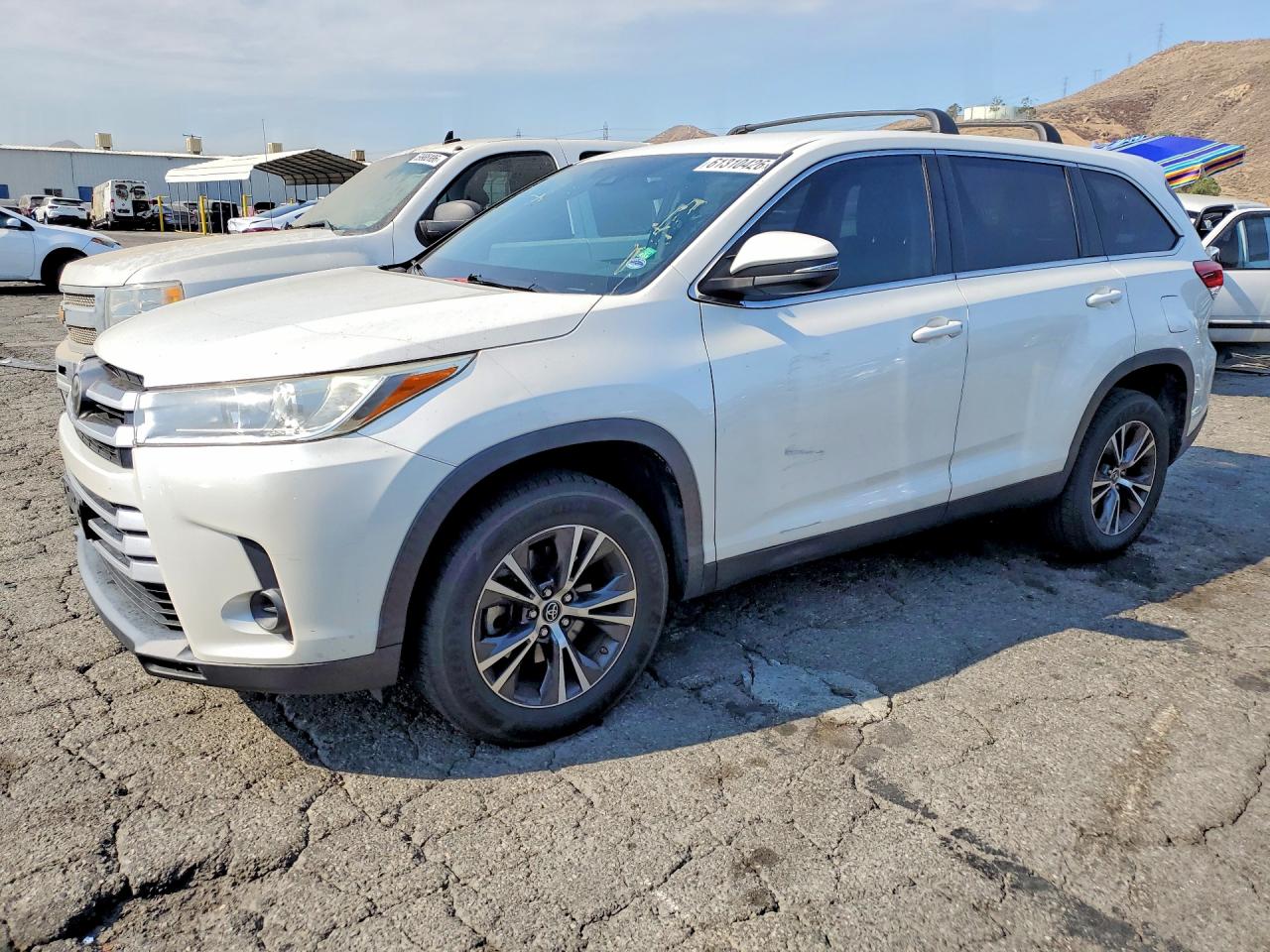 2019 TOYOTA HIGHLANDER LE