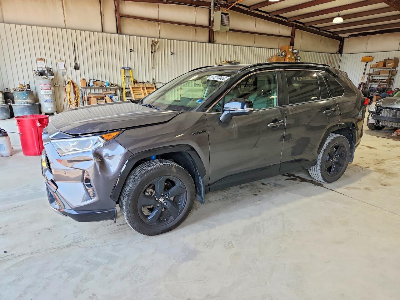 2020 TOYOTA RAV4 XSE HV