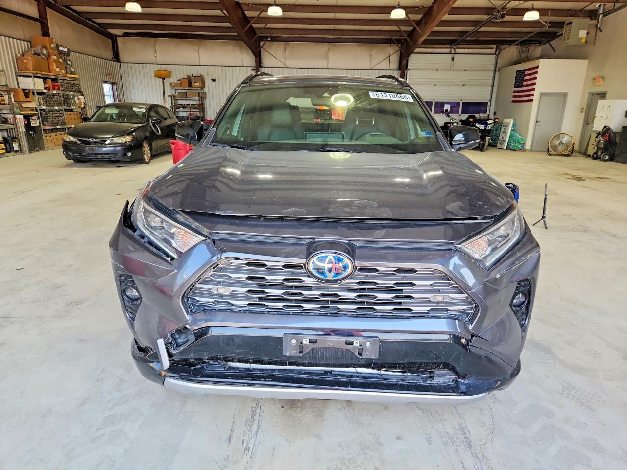 2020 TOYOTA RAV4 XSE HV