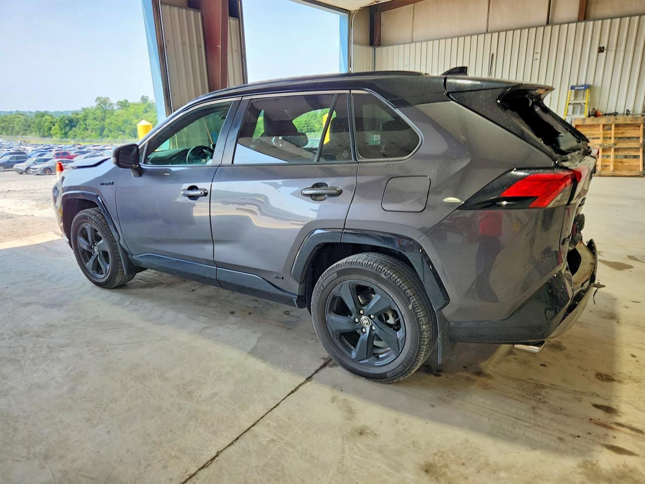 2020 TOYOTA RAV4 XSE HV