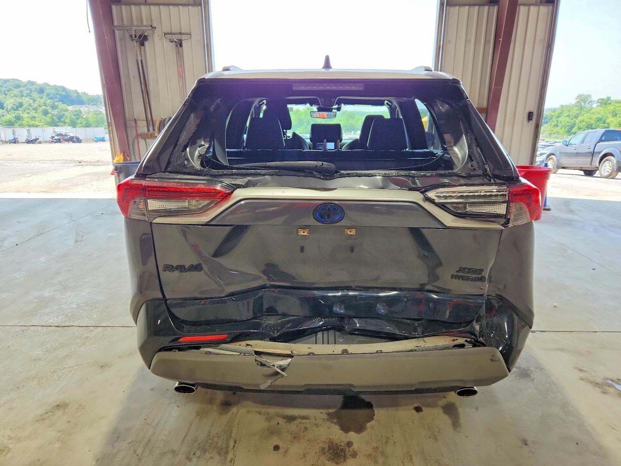 2020 TOYOTA RAV4 XSE HV