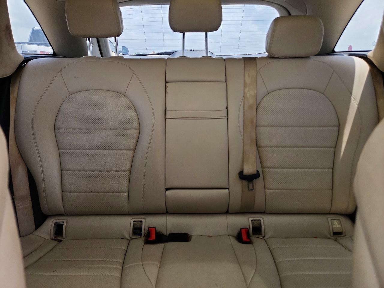 2016 MERCEDES-BENZ GLC GLC300