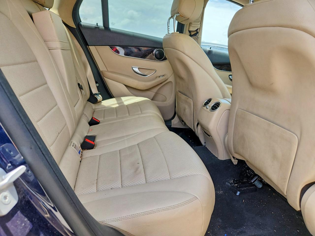 2016 MERCEDES-BENZ GLC GLC300