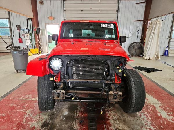 2017 JEEP WRANGLER UNLIMITED SAHARA 4X4
