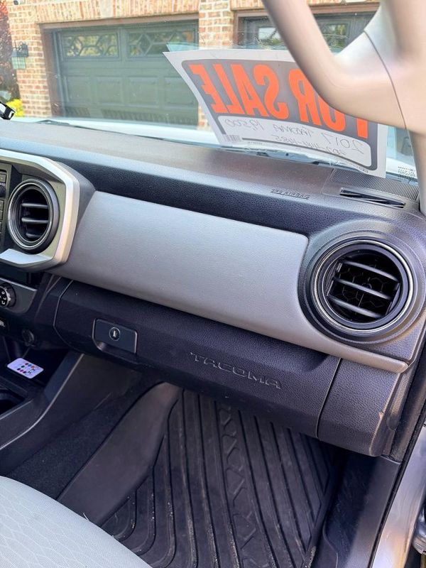 2017 TOYOTA TACOMA