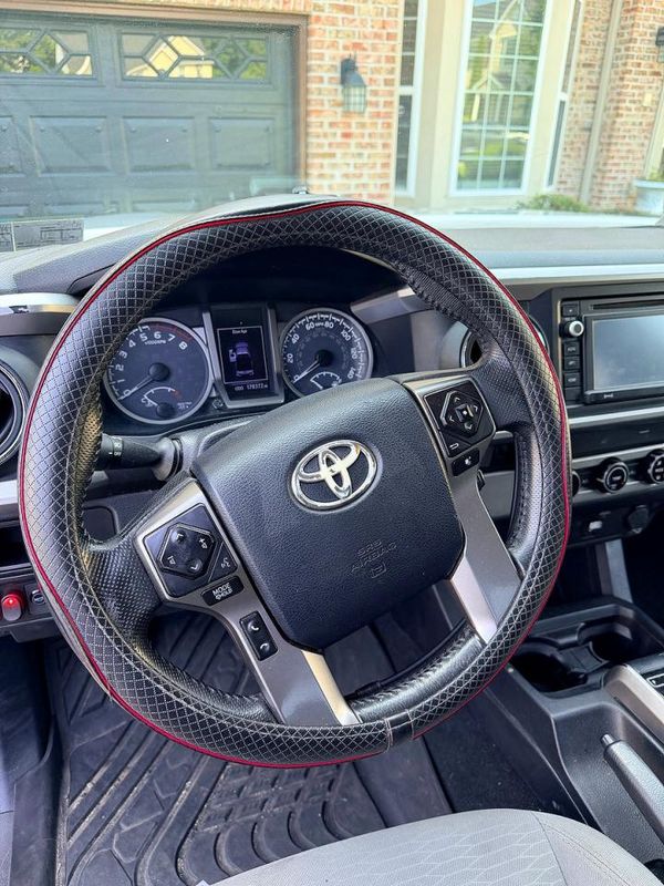 2017 TOYOTA TACOMA