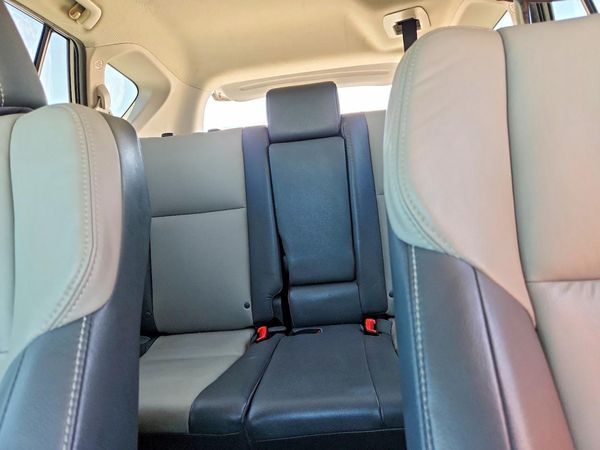 2015 TOYOTA RAV4 Limited (G Grade)