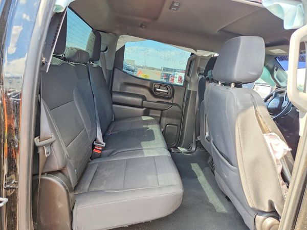 2025 CHEVROLET SILVERADO Custom