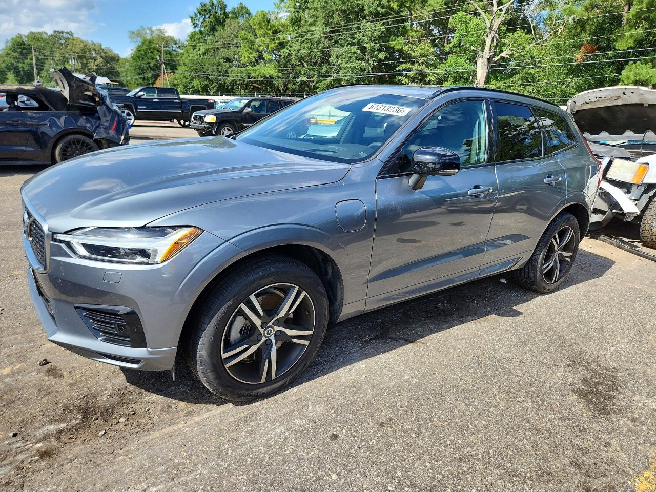2020 VOLVO XC60 R-Design