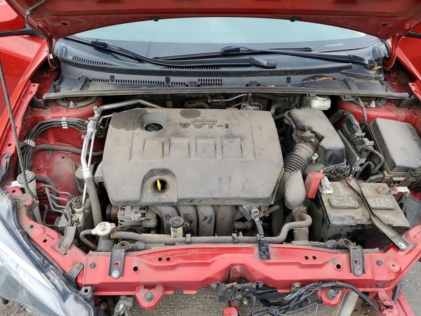 2019 TOYOTA COROLLA