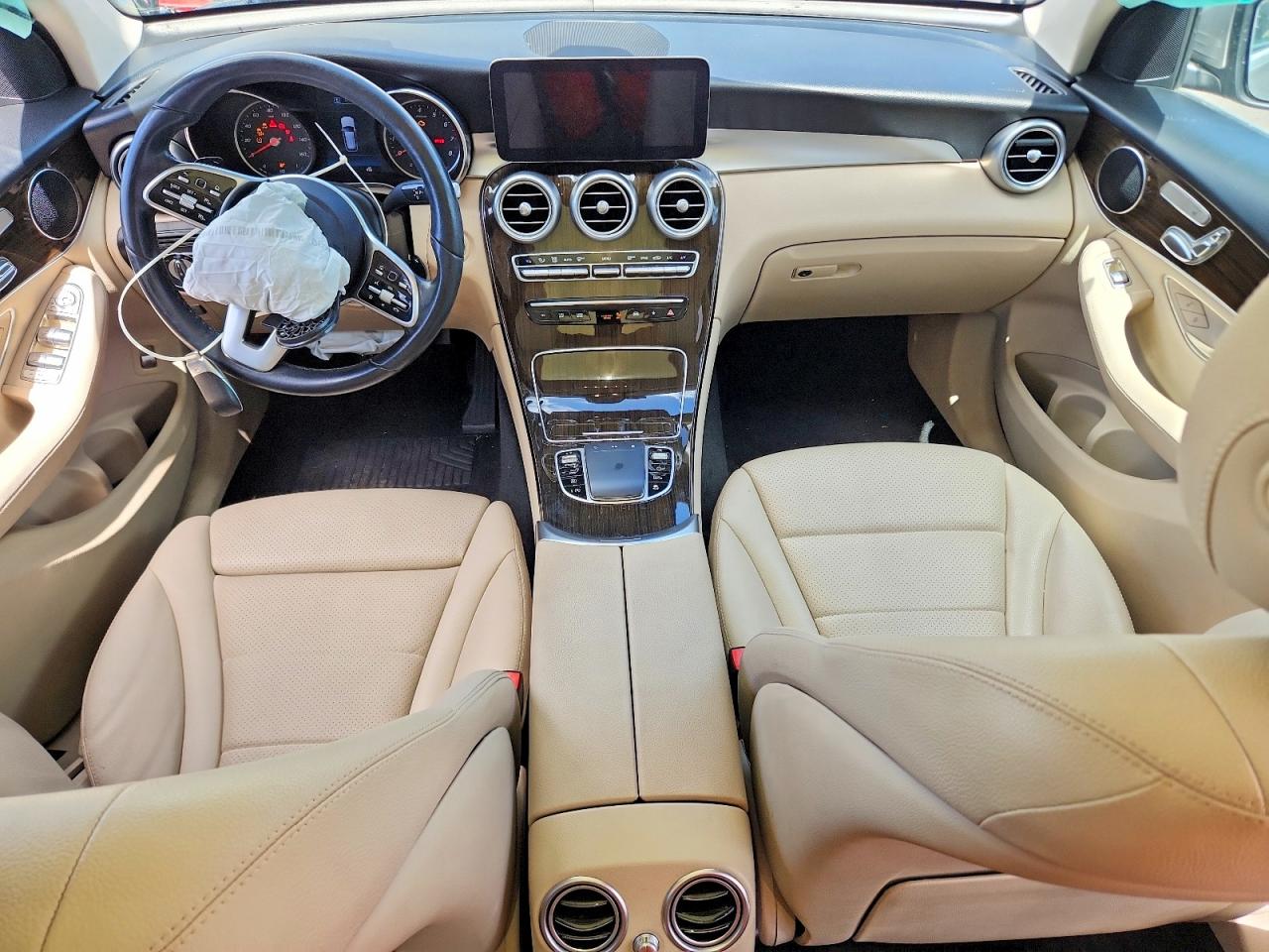 2021 MERCEDES-BENZ GLC GLC300