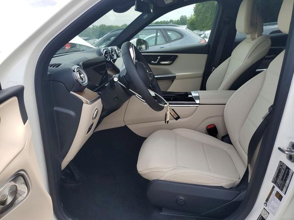 2026 MERCEDES-BENZ GLC