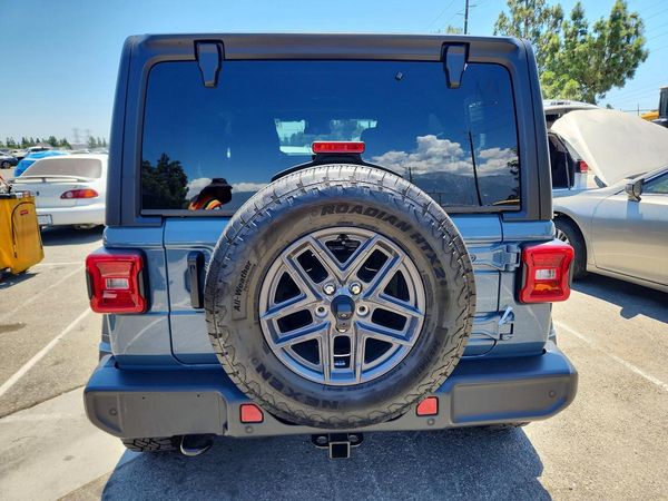 2025 JEEP WRANGLER