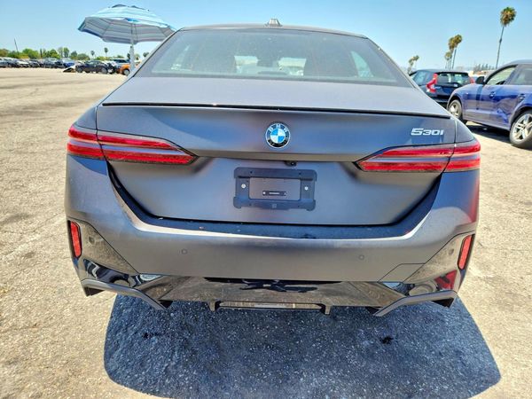 2026 BMW 530