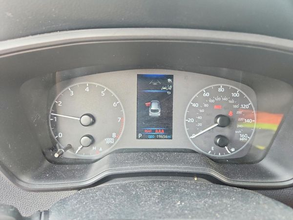 2024 TOYOTA COROLLA CROSS LE