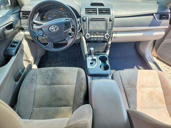2014 TOYOTA CAMRY
