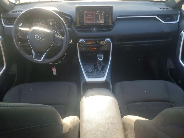 2022 TOYOTA RAV4 SE