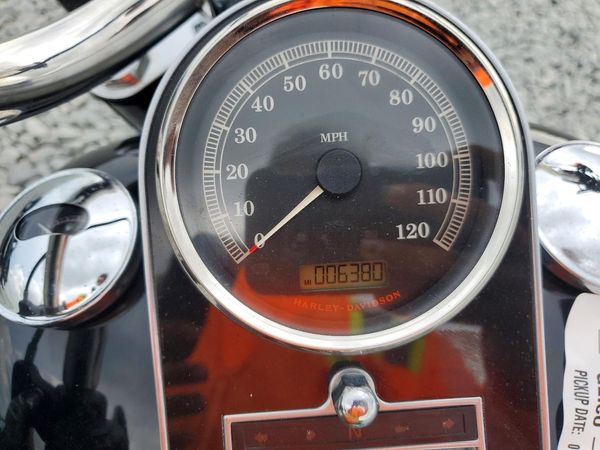2015 HARLEY-DAVIDSON FL