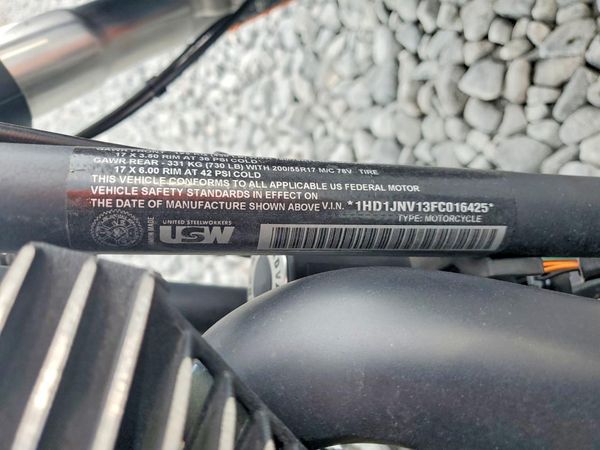 2015 HARLEY-DAVIDSON FL