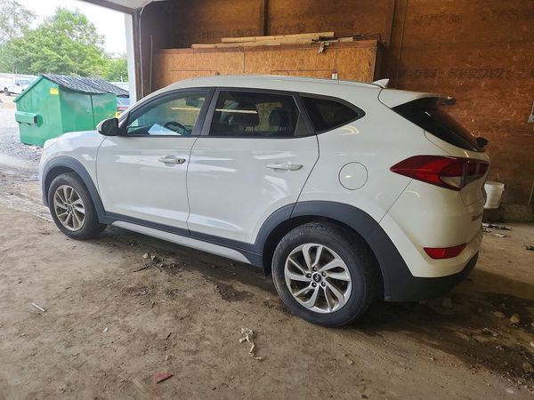 2018 HYUNDAI TUCSON
