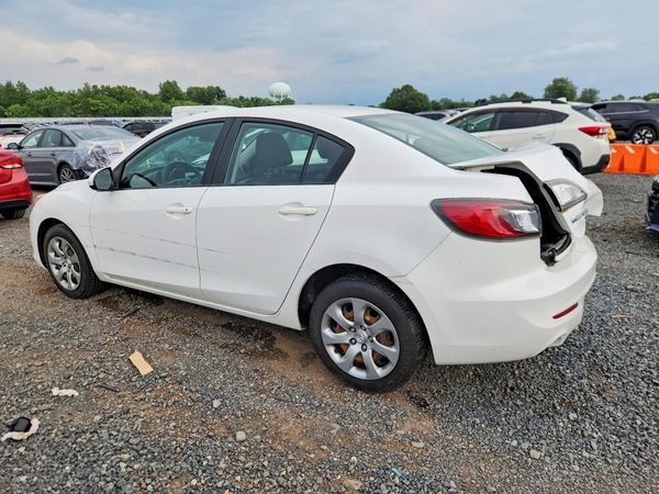2013 MAZDA 3 SV/Base