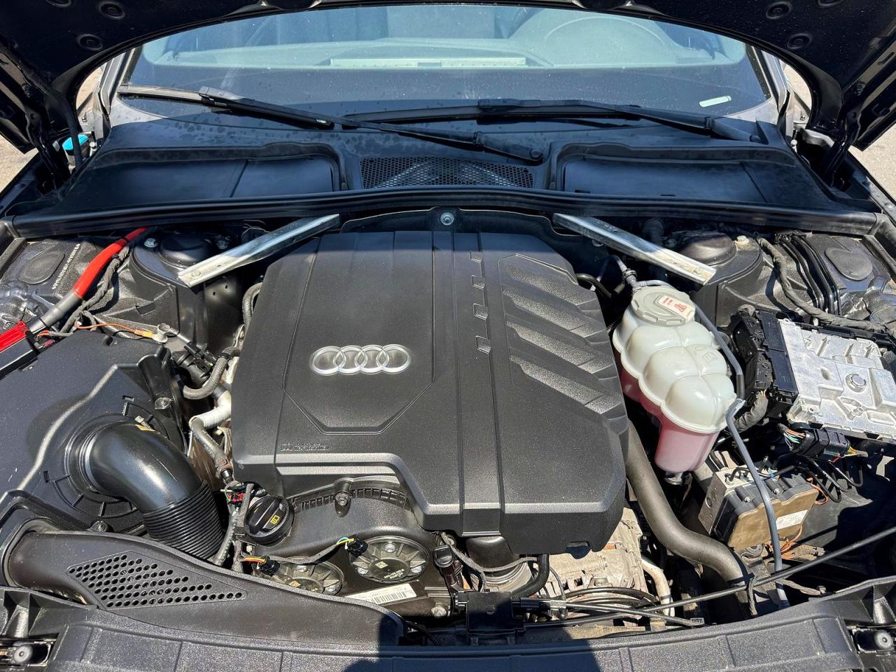 2021 AUDI A4 quattro Premium