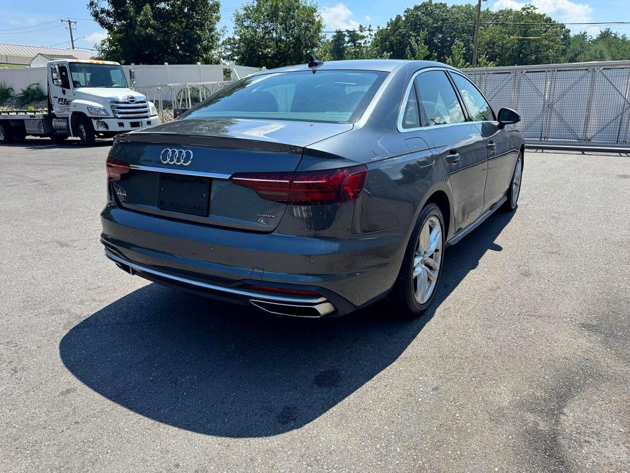 2021 AUDI A4 quattro Premium