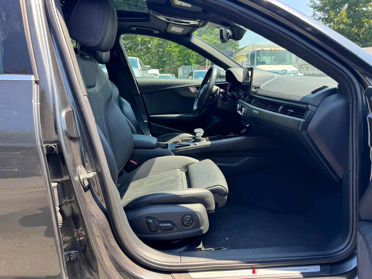 2021 AUDI A4 quattro Premium