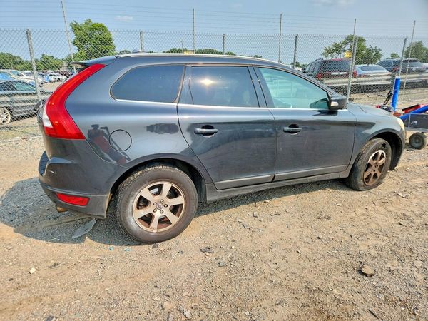 2012 VOLVO XC60