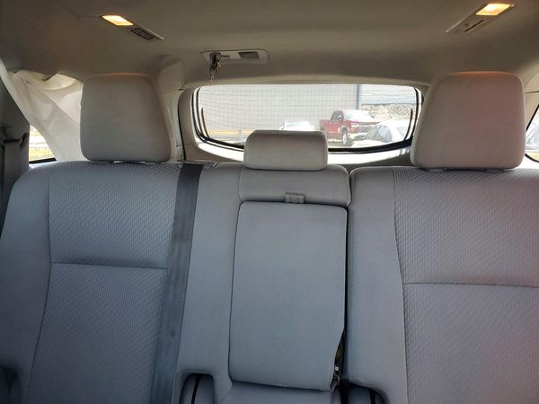 2017 TOYOTA HIGHLANDER LE