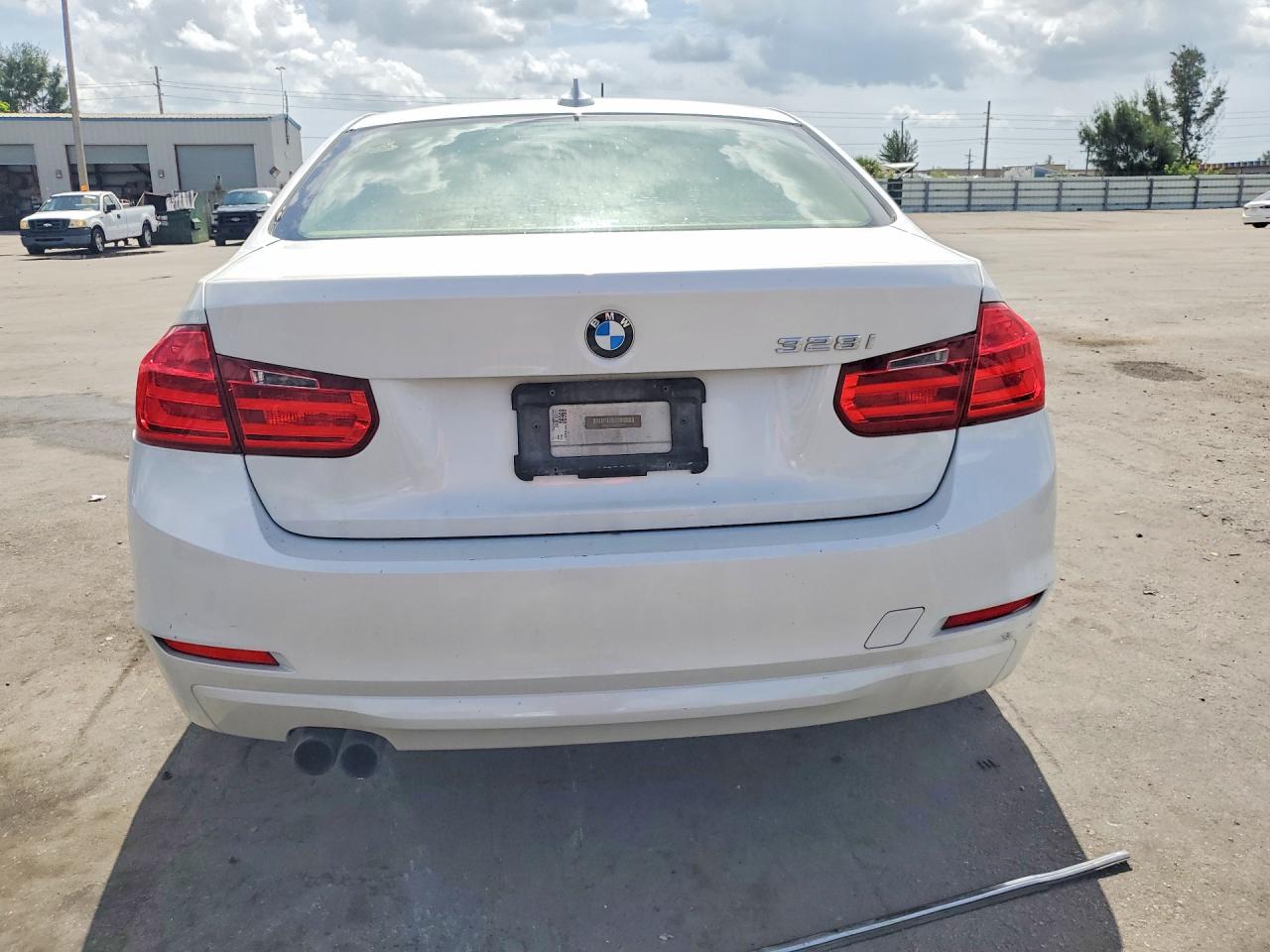 2013 BMW 328
