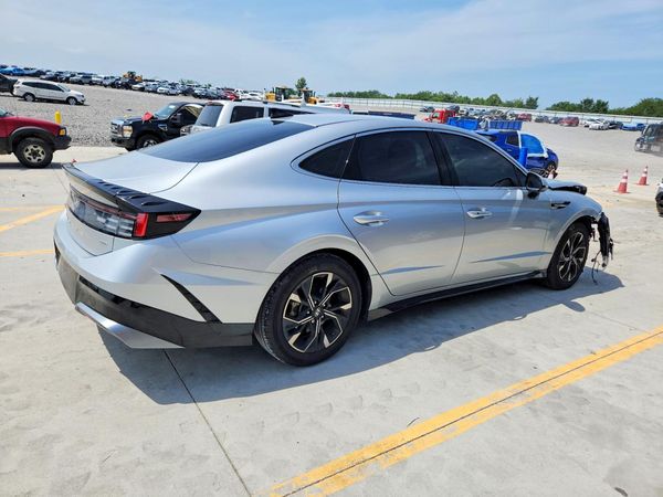 2025 HYUNDAI SONATA