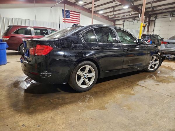 2015 BMW 320