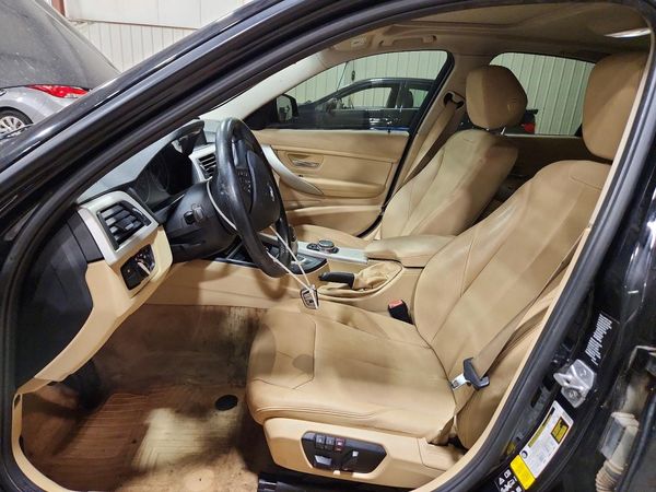2015 BMW 320