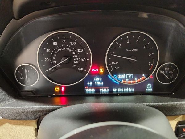 2015 BMW 320