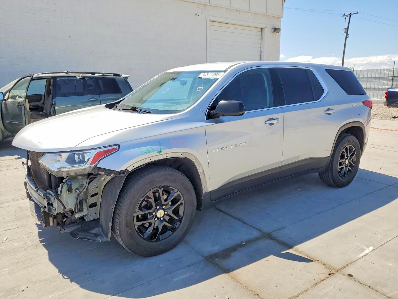 2020 CHEVROLET TRAVERSE LS