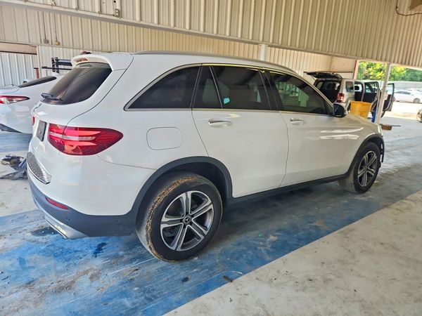 2018 MERCEDES-BENZ GLC