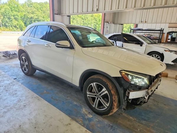 2018 MERCEDES-BENZ GLC