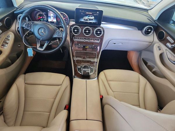 2018 MERCEDES-BENZ GLC